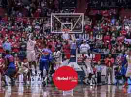 LaDarius goes up